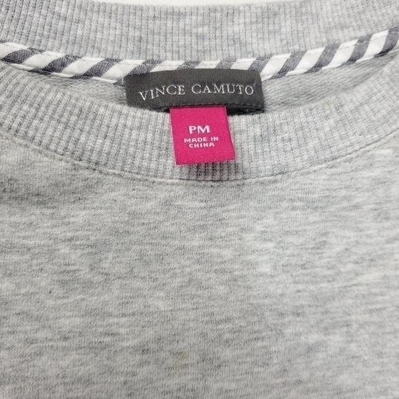 Vince Camuto Grey Sweater Cold Shoulder Top PM - Picture 3 of 11